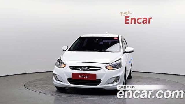 Hyundai Accent(новый кузов / новое поколение) Premier, 2012 3