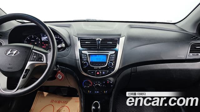 Hyundai Accent(новый кузов / новое поколение) Premier, 2012 16