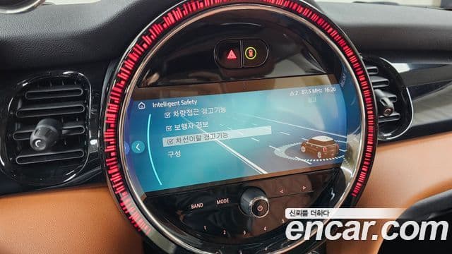 Mini Cooper S 3세대, 2023 17