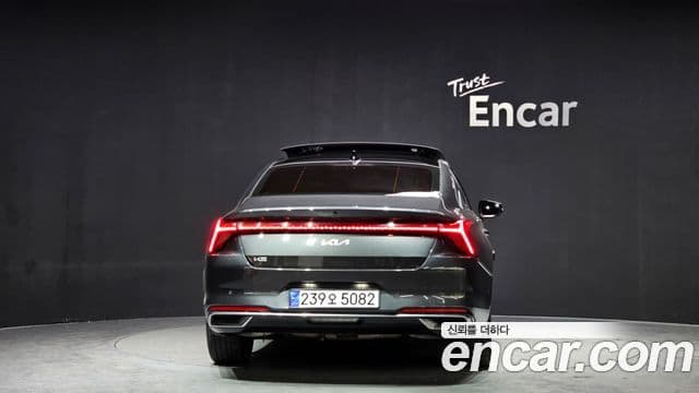 Kia K8 Signature, 2023 4