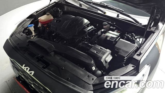 Kia K8 Signature, 2023 6