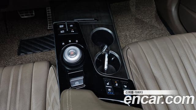 Kia K8 Signature, 2023 9