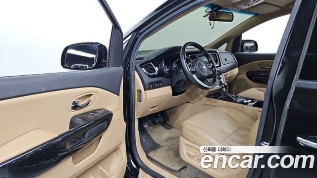 Kia All New Carnival Prestige, 2017 10
