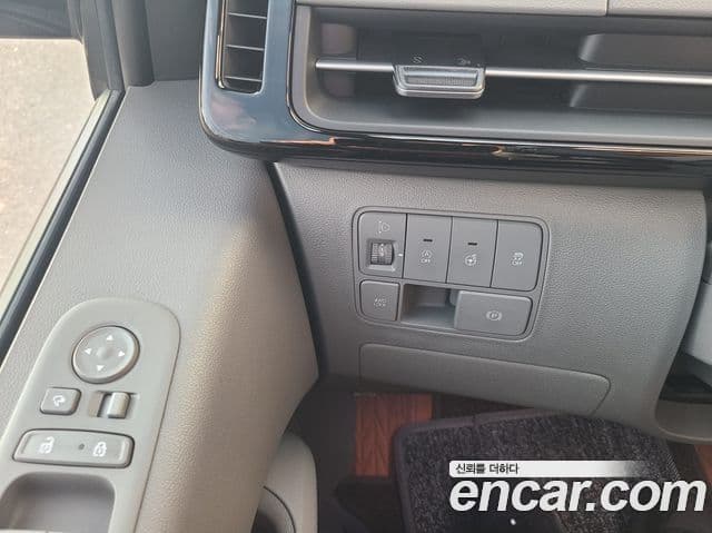 Hyundai Staria Inspiration, 2023 14