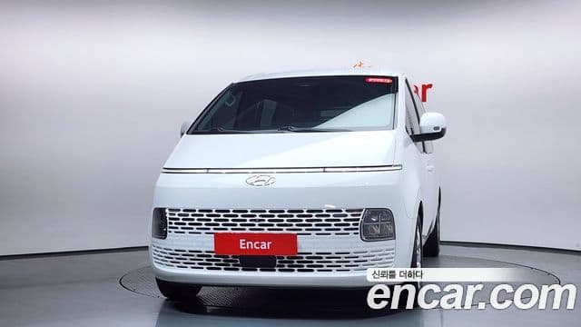 Hyundai Staria Modern, 2023 3