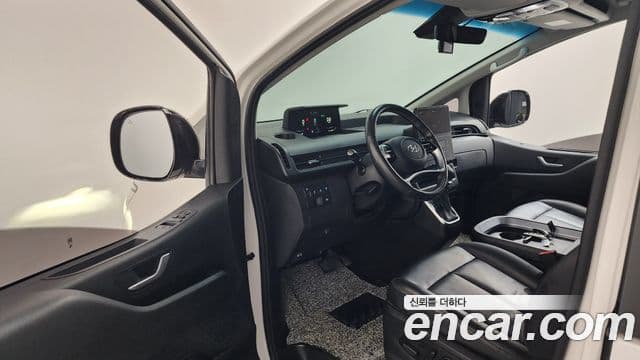 Hyundai Staria Modern, 2023 10