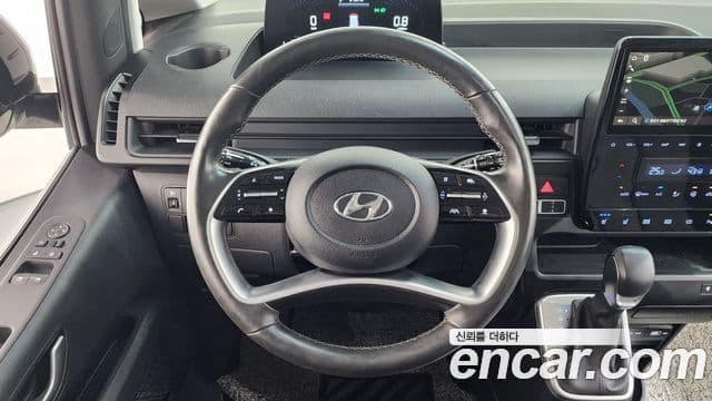 Hyundai Staria Modern, 2023 13