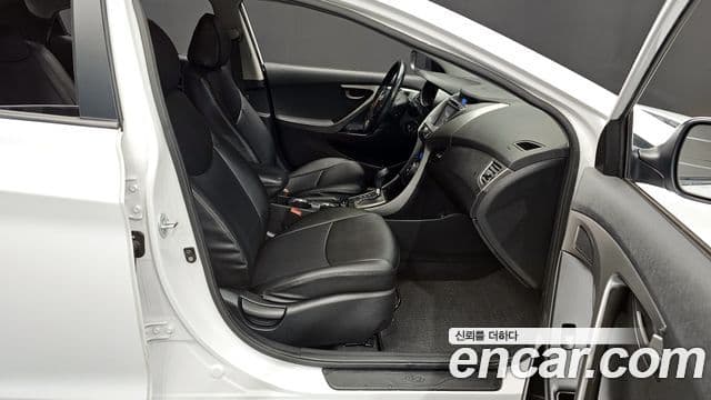 Hyundai Avante MD M16 GDI Smart, 2014 11