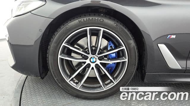 BMW 5시리즈 (G30) 520i M Sport, 2023 все фото