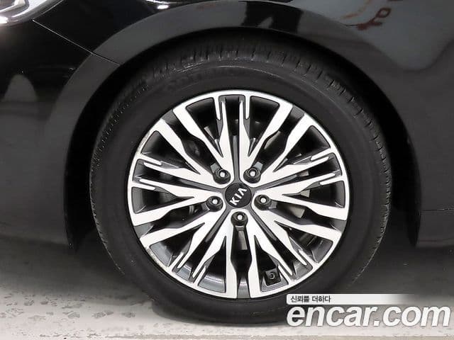 Kia K7 Premier 3.0 LPI Trendy(арендный автомобиль), 2021 19