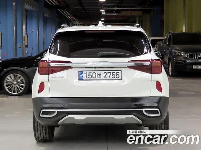 Kia Seltos Signature, 2023 4