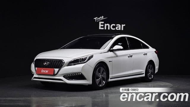 Hyundai LF Sonata гибрид Premium, 2016 1