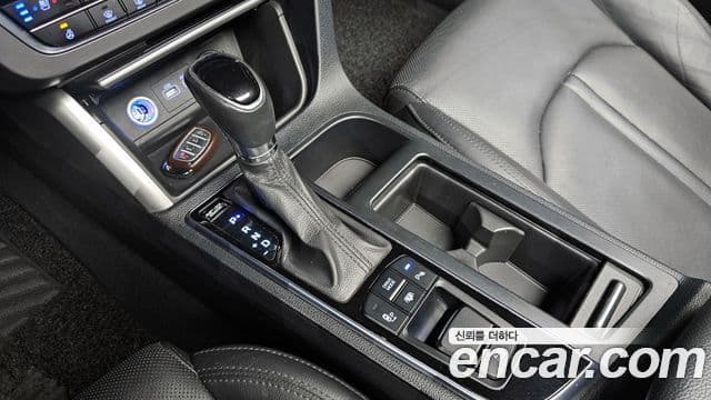 Hyundai LF Sonata гибрид Premium, 2016 9