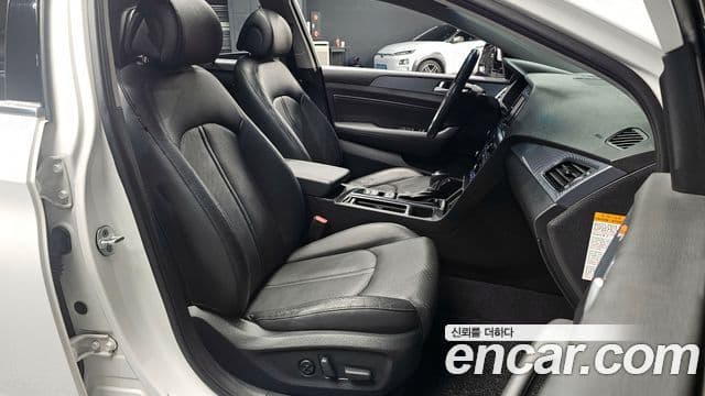 Hyundai LF Sonata гибрид Premium, 2016 10