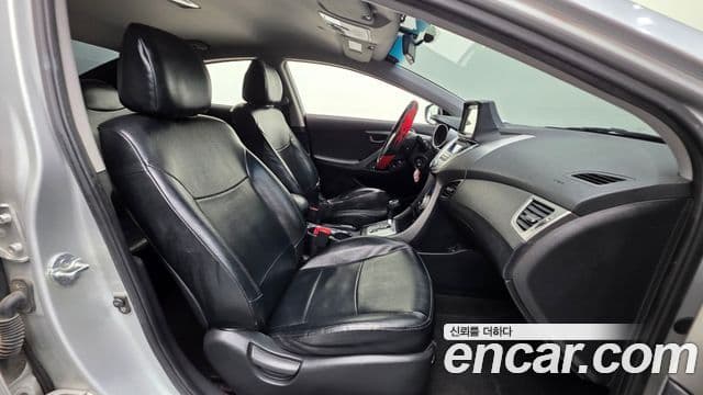 Hyundai Avante MD Luxury, 2011 10