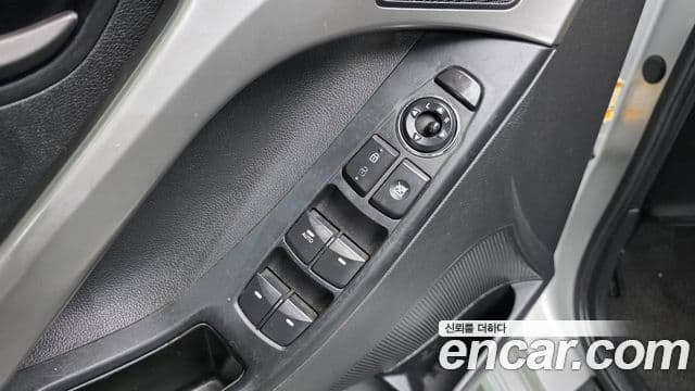 Hyundai Avante MD Luxury, 2011 12