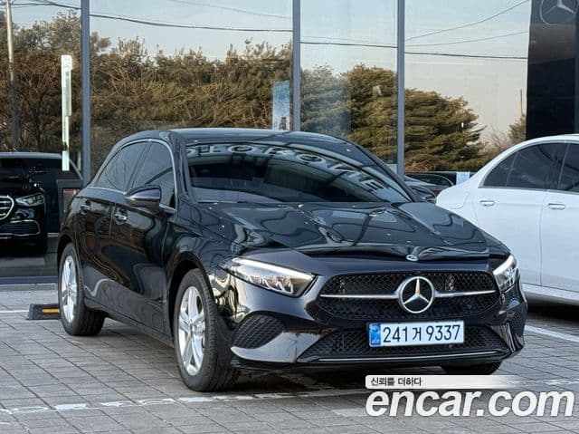 Mercedes-Benz A-класс W177 A220 хэтчбек, 2026 1