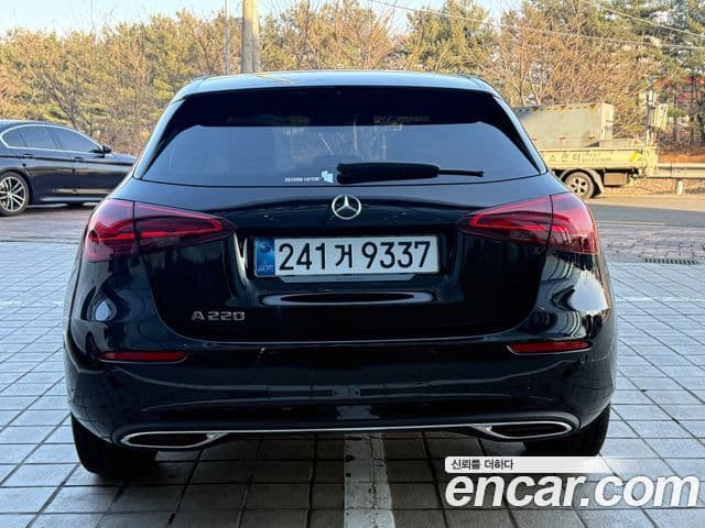 Mercedes-Benz A-класс W177 A220 хэтчбек, 2026 4