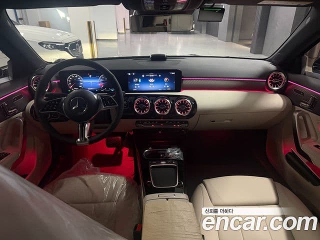 Mercedes-Benz A-класс W177 A220 хэтчбек, 2026 7