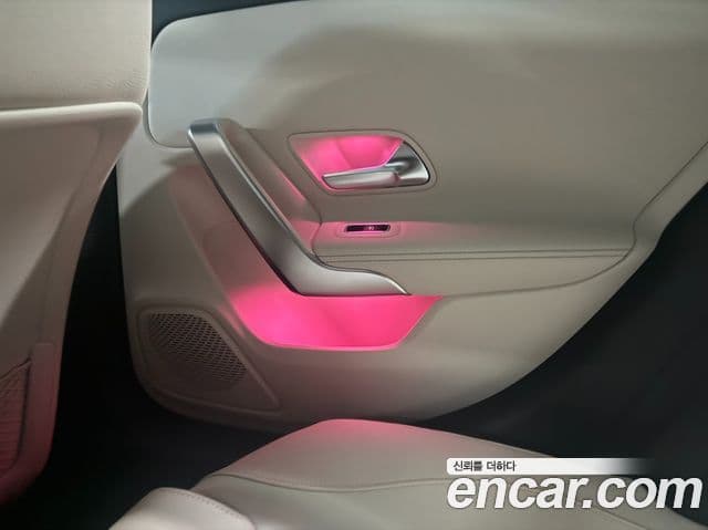 Mercedes-Benz A-класс W177 A220 хэтчбек, 2026 9