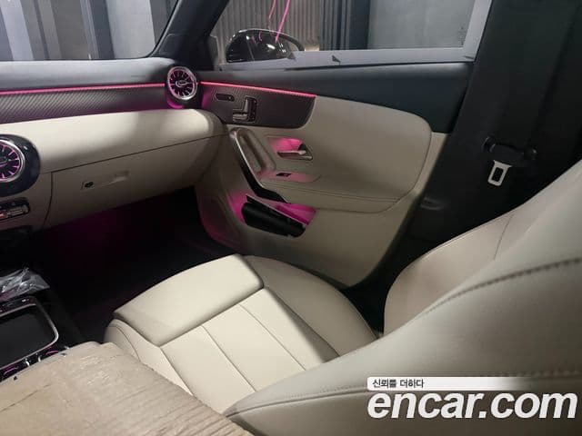 Mercedes-Benz A-класс W177 A220 хэтчбек, 2026 12