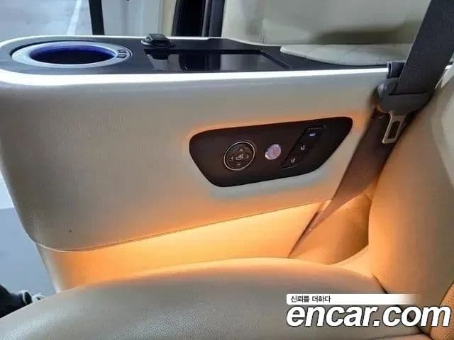 Kia Carnival 4세대 бензин 9인승 High Limousine(компания по спецнадстройкам), 2021 13