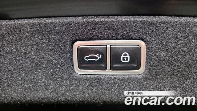 Genesis G90 (RS4) бензин 3.5 турбо e-S/C AWD, 2023 19