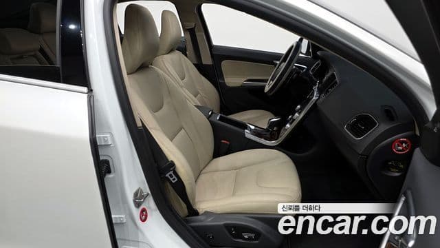 Volvo S60 2세대, 2016 11