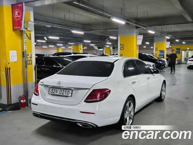 Mercedes-Benz E-класс W213 Avantgarde, 2017 4