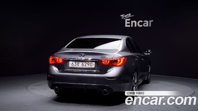 Infiniti Q50 3.5 гибрид Essence, 2016 4