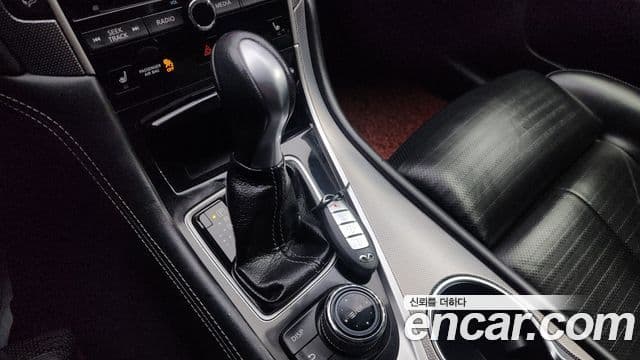 Infiniti Q50 3.5 гибрид Essence, 2016 9