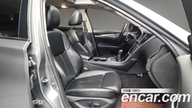 Infiniti Q50 3.5 гибрид Essence, 2016 11