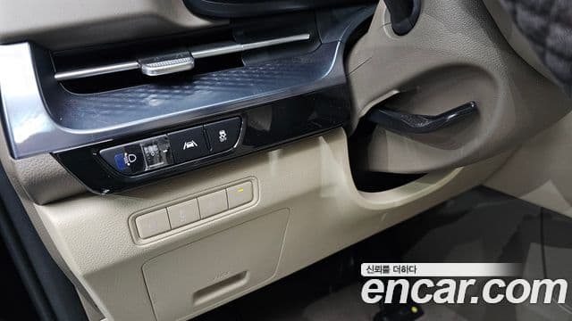 Kia Carnival 4세대 Signature, 2022 11