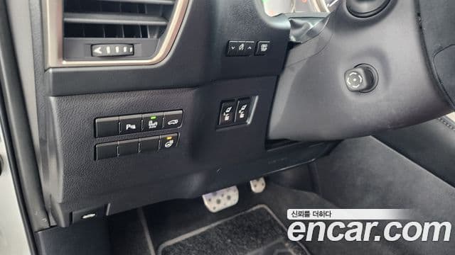 Lexus NX300h Executive, 2016 14