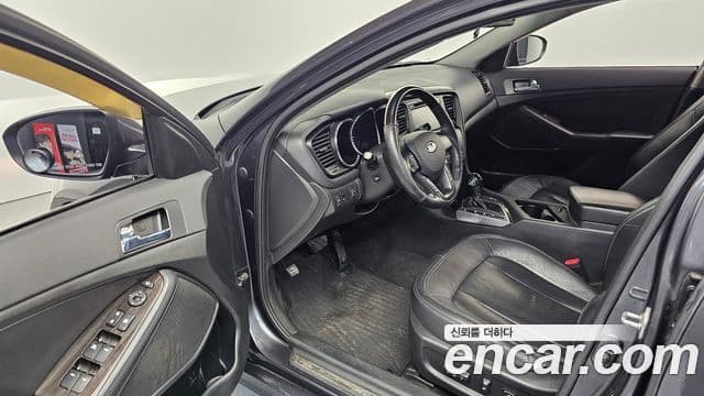 Kia K5 Prestige, 2011 10