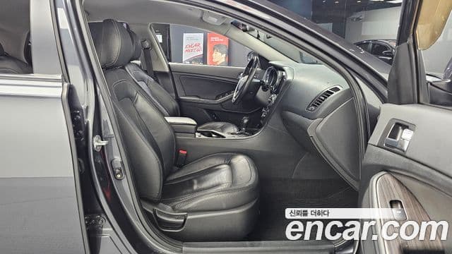 Kia K5 Prestige, 2011 12