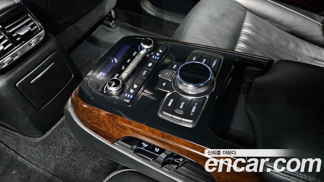 Genesis EQ900 Premium Luxury, 2017 18