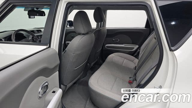 Kia Soul EV, 2018 11