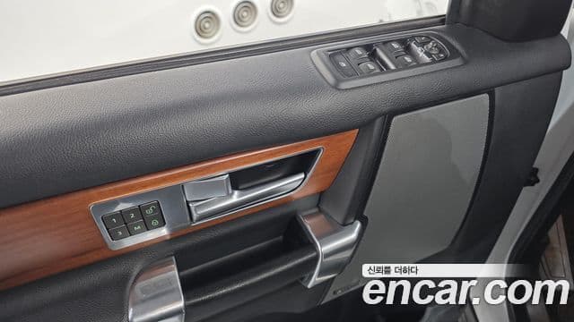 Land Rover Discovery 4 3.0 SDV6 SE, 2016 13