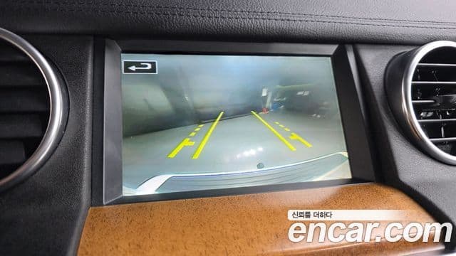 Land Rover Discovery 4 3.0 SDV6 SE, 2016 16