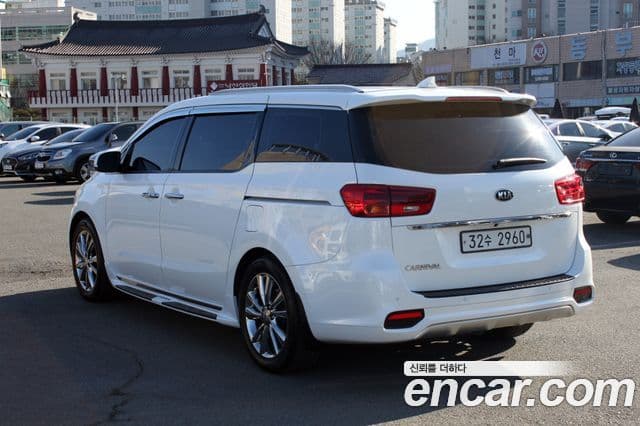 Kia The / новый New Carnival Special, 2019 6