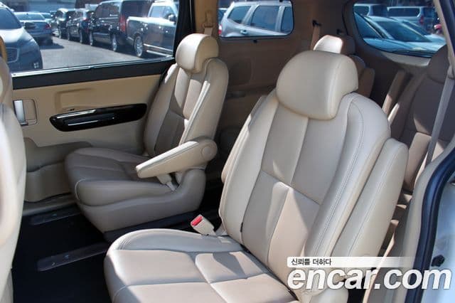 Kia The / новый New Carnival Special, 2019 18