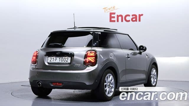 Mini Cooper 3세대, 2019 2