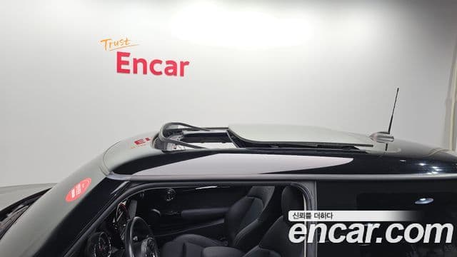 Mini Cooper 3세대, 2019 20