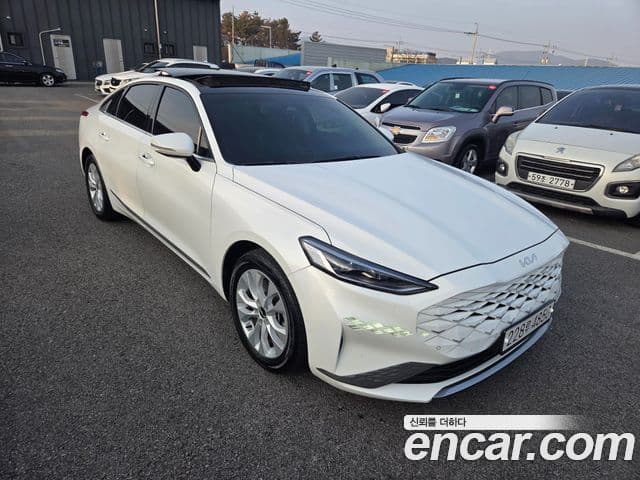 Kia K8 Trendy(арендный автомобиль), 2022 3