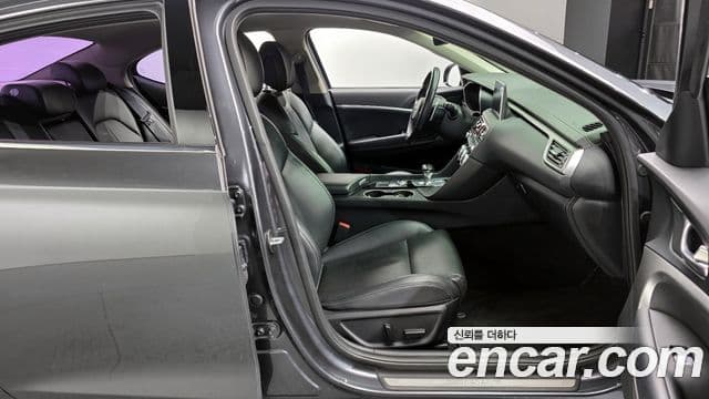 Genesis G70 Advanced, 2018 10