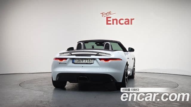 Jaguar F-TYPE X152, 2021 4