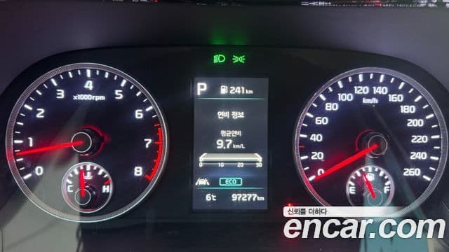 Kia K5 3세대 Prestige, 2020 11