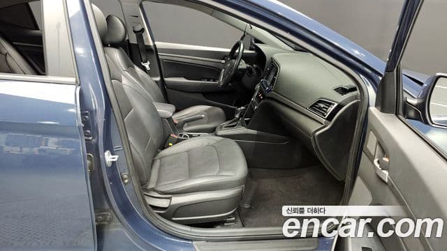 Hyundai Avante AD Special, 2017 11