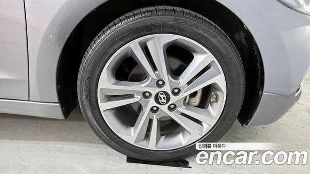 Hyundai Avante AD Premium, 2016 все фото